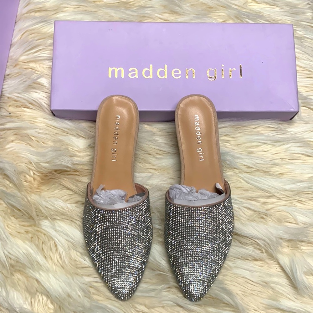 Woman’s slides